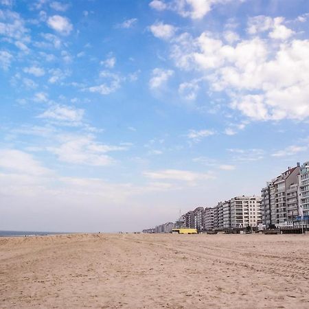 Modern Gelijkvloers Gezinsappartement Кнокке-Хейст Экстерьер фото