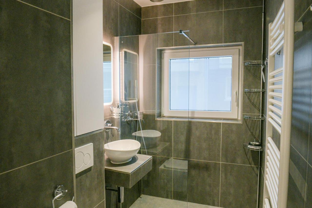 Modern Gelijkvloers Gezinsappartement Кнокке-Хейст Экстерьер фото